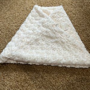 NWT Altar’d State super soft infinity scarf in cream